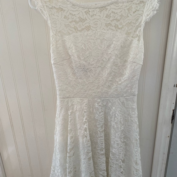 2 for $12 💖 Women’s White Lacey A-Line Party Dress Size Small - Picture 3 of 7
